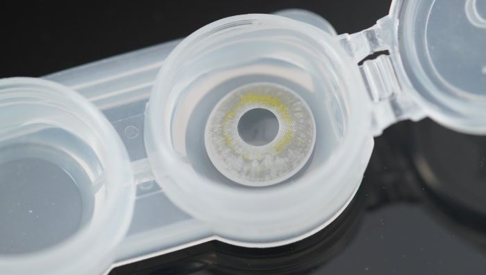 Marie Antoinette eye Contact lens